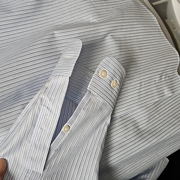 EUC Jos A Bank Reserve No Wrinkles - Picture 6 of 6